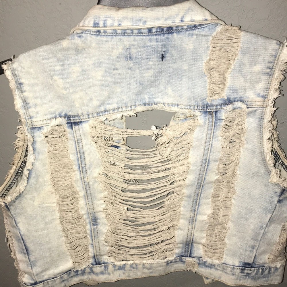 Distressed denim Jacket - Picture 2 of 3